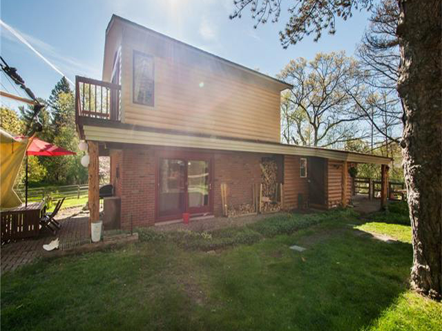 Homes for Sale in Walnut Lake Rd