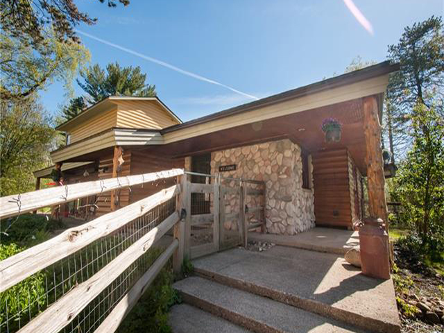 Homes for Sale in Walnut Lake Rd
