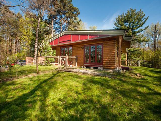 Homes for Sale in Homes for Sale in Walnut Lake Rd MI