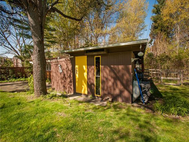 Homes for Sale in Walnut Lake Rd MI Homes for Sale