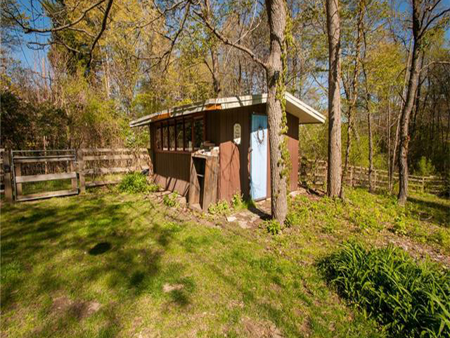 Homes for Sale in Walnut Lake Rd